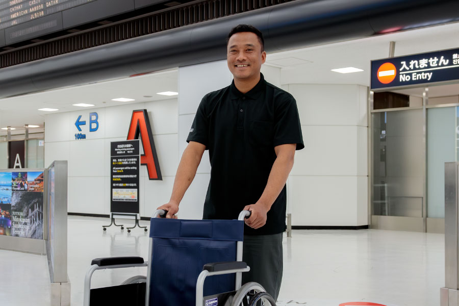 マハルジャン ディネス
（Dinesh Maharjan）